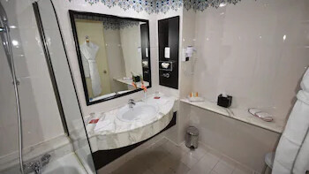 Ramada Plaza by Wyndham Tunis